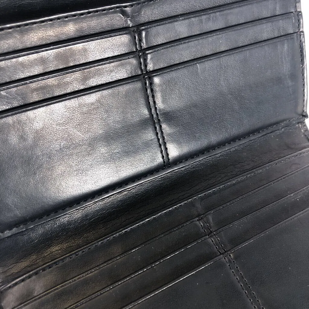 Leather Tri-fold