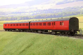 Lionheart 7mm Finescale O Gauge LHT-603 Suburban B 2 Coach Set BR Crimson 'Bodmin' Weathered